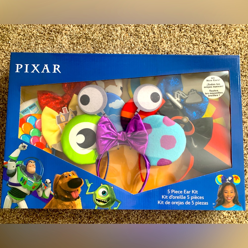 💛💙💚 Disney PIXAR ears 5 piece set!! New in box! 💎
